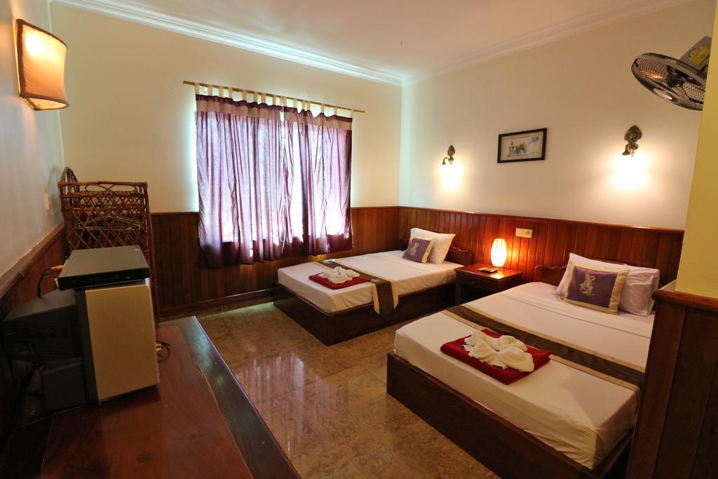 Firefly Guesthouse - The Berlin Angkor Ciudad de Siem Riep Exterior foto