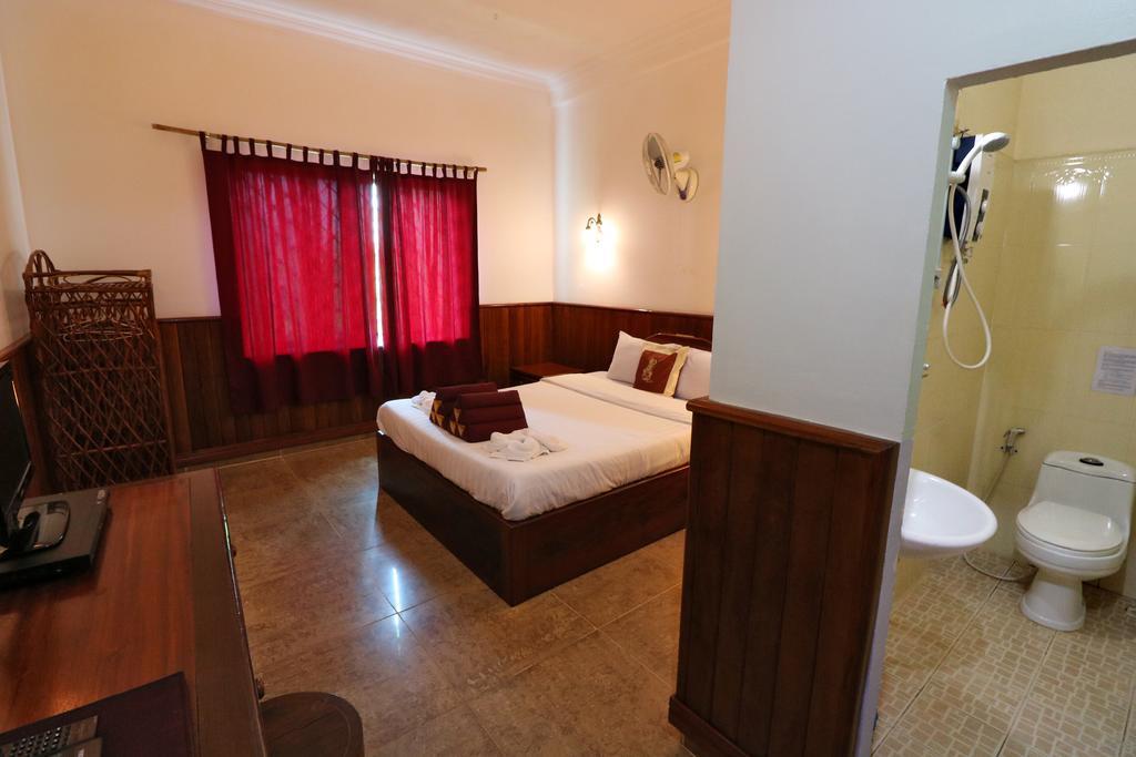 Firefly Guesthouse - The Berlin Angkor Ciudad de Siem Riep Exterior foto