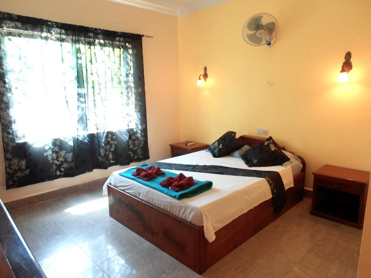 Firefly Guesthouse - The Berlin Angkor Ciudad de Siem Riep Exterior foto